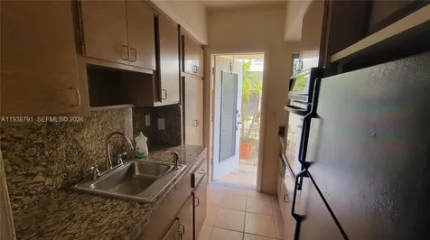 1050 Pennsylvania Avenue Miami Beach FL 33139