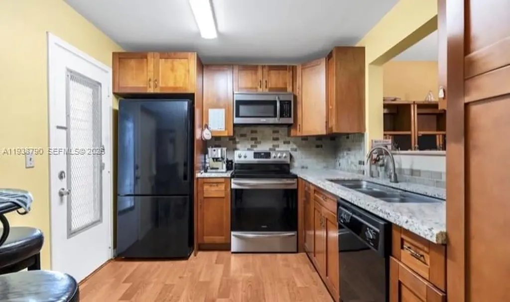 1024 SE 3rd Avenue Dania Beach FL 33004