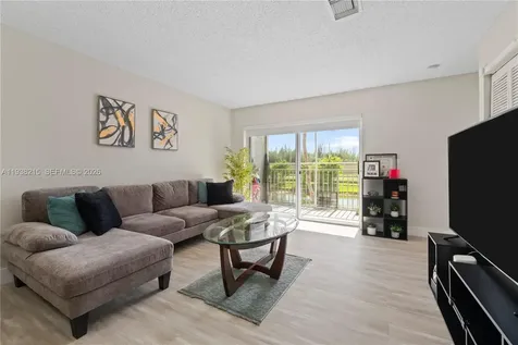 4736 NW 114th Avenue Doral FL 33178