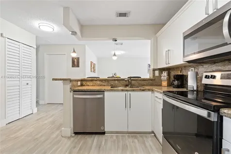 4736 NW 114th Avenue Doral FL 33178