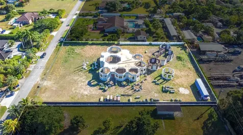 21320 SW 246th Street Unincorporated Dade FL 33031