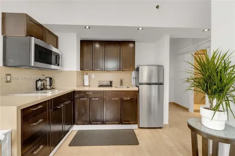255 W 24th Street Miami Beach FL 33140