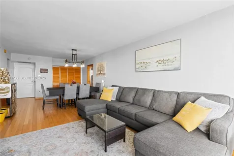 3675 N Country Club Drive Aventura FL 33180