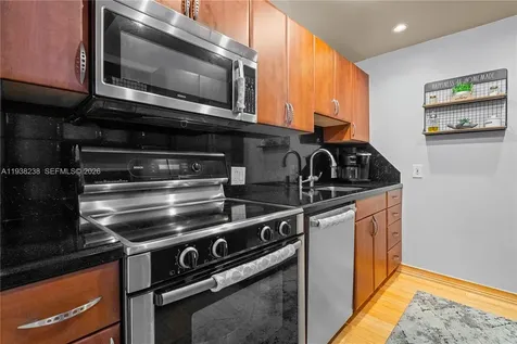 3675 N Country Club Drive Aventura FL 33180