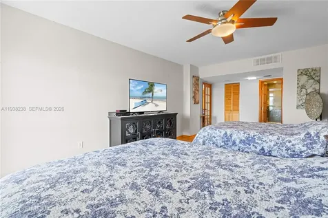 3675 N Country Club Drive Aventura FL 33180