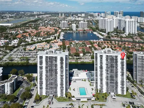 3675 N Country Club Drive Aventura FL 33180