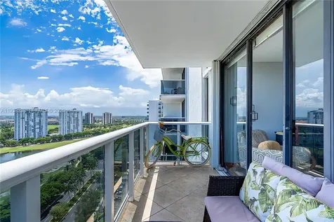 3675 N Country Club Drive Aventura FL 33180