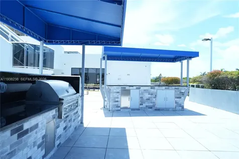 3675 N Country Club Drive Aventura FL 33180
