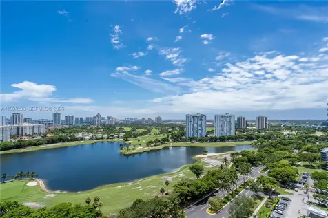3675 N Country Club Drive Aventura FL 33180