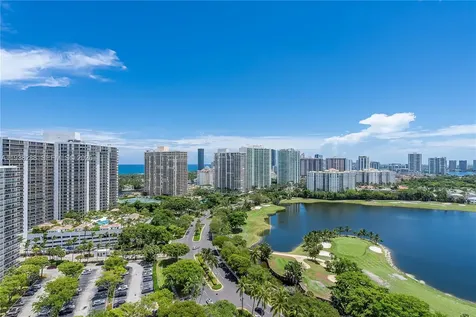 3675 N Country Club Drive Aventura FL 33180