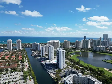3675 N Country Club Drive Aventura FL 33180