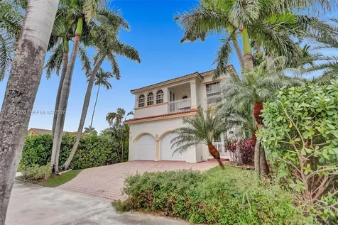 832 Hollywood Boulevard Hollywood FL 33019