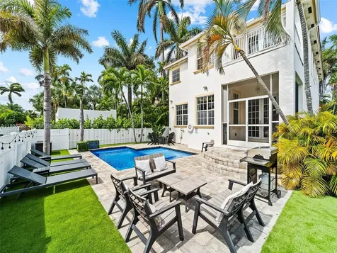 832 Hollywood Boulevard Hollywood FL 33019