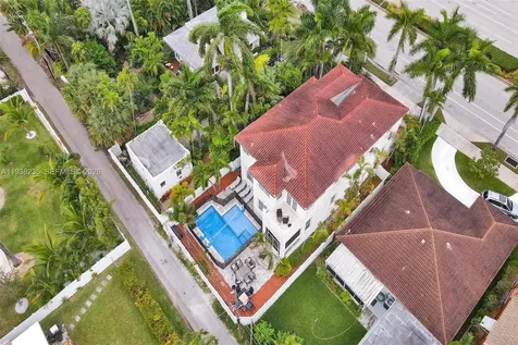 832 Hollywood Boulevard Hollywood FL 33019