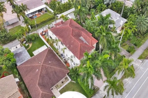 832 Hollywood Boulevard Hollywood FL 33019