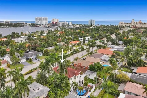 832 Hollywood Boulevard Hollywood FL 33019