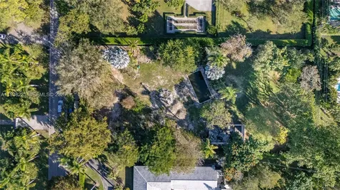 6300 SW 104th Street Pinecrest FL 33156
