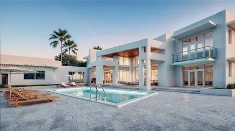 6300 SW 104th Street Pinecrest FL 33156