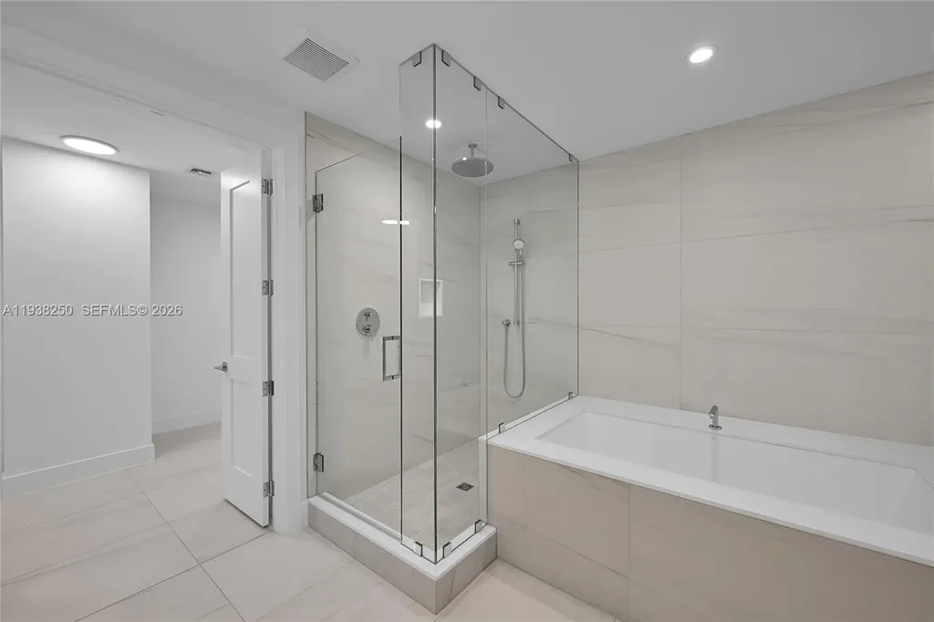 151 N Seabreeze Fort Lauderdale FL 33304