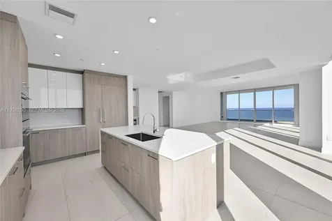 151 N Seabreeze Fort Lauderdale FL 33304