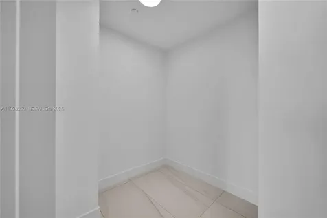 151 N Seabreeze Fort Lauderdale FL 33304