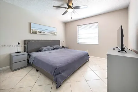 4975 E Sabal Palm Boulevard Tamarac FL 33319