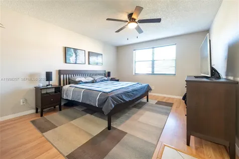 4975 E Sabal Palm Boulevard Tamarac FL 33319