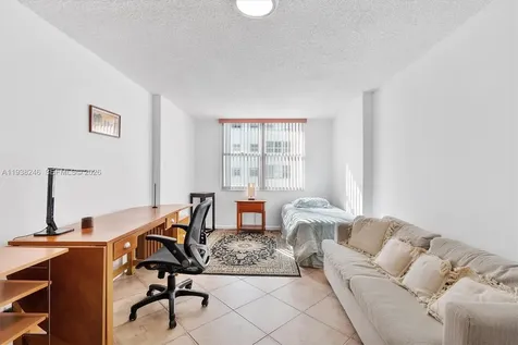 6039 Collins Avenue Miami Beach FL 33140