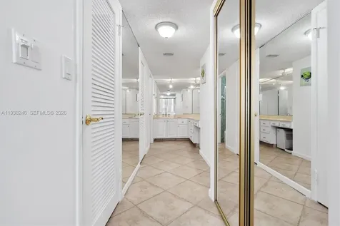 6039 Collins Avenue Miami Beach FL 33140