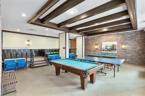 6039 Collins Avenue Miami Beach FL 33140