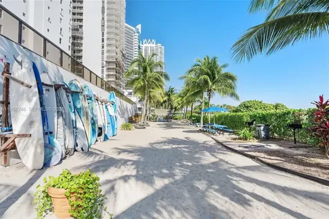 6039 Collins Avenue Miami Beach FL 33140