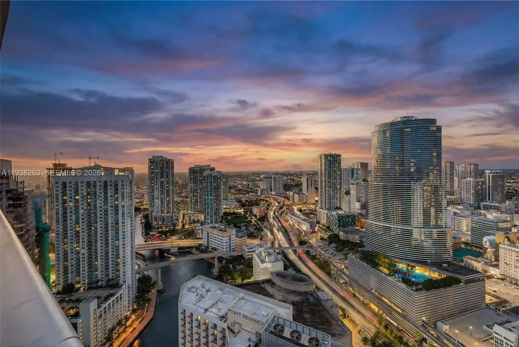 200 Biscayne Boulevard Way Miami FL 33131