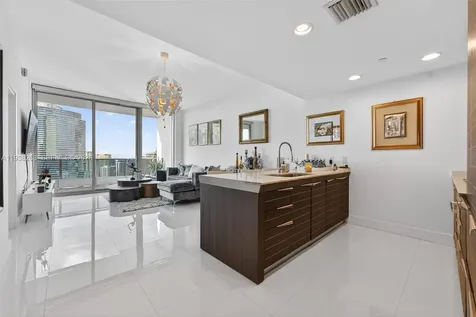 200 Biscayne Boulevard Way Miami FL 33131