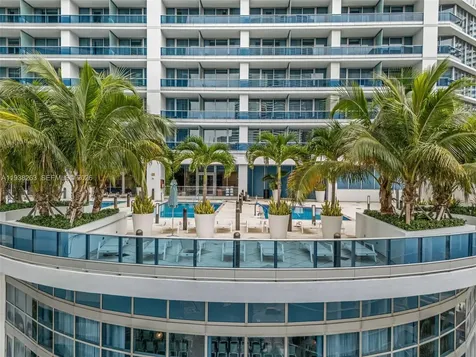 200 Biscayne Boulevard Way Miami FL 33131