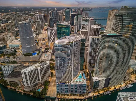 200 Biscayne Boulevard Way Miami FL 33131
