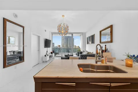200 Biscayne Boulevard Way Miami FL 33131