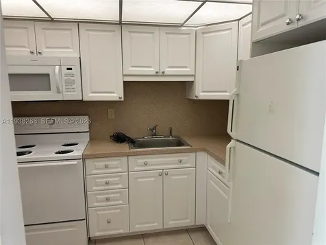 8851 Sunrise Lakes Boulevard Sunrise FL 33322