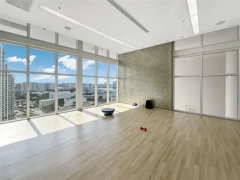 18201 Collins Avenue Sunny Isles Beach FL 33160