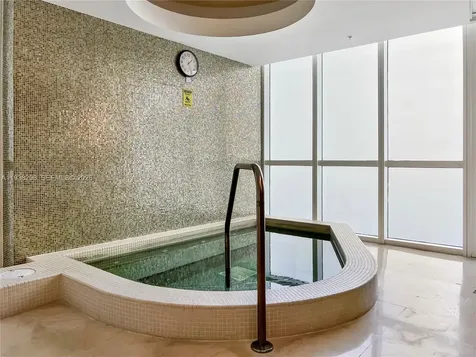 18201 Collins Avenue Sunny Isles Beach FL 33160
