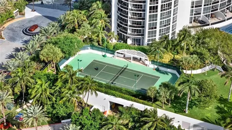 18201 Collins Avenue Sunny Isles Beach FL 33160