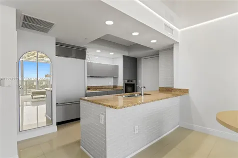 17201 Collins Avenue Sunny Isles Beach FL 33160