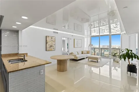 17201 Collins Avenue Sunny Isles Beach FL 33160