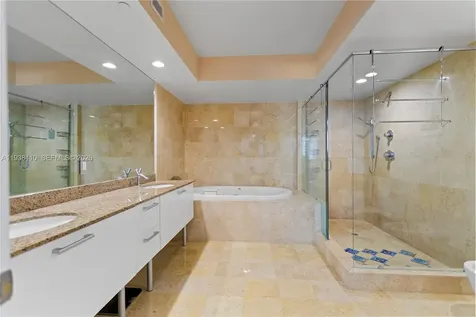 17201 Collins Avenue Sunny Isles Beach FL 33160