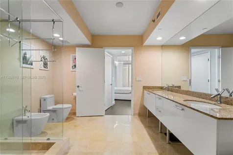 17201 Collins Avenue Sunny Isles Beach FL 33160