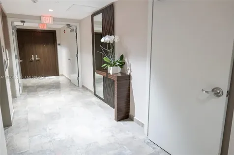 17201 Collins Avenue Sunny Isles Beach FL 33160