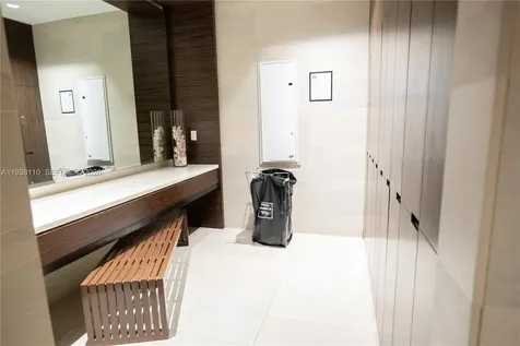 17201 Collins Avenue Sunny Isles Beach FL 33160