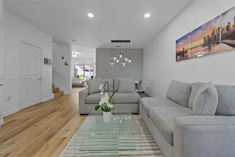 3436 W 90th Street Hialeah FL 33018