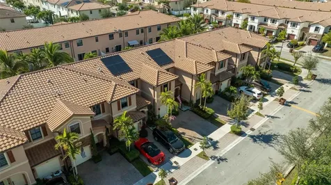 3436 W 90th Street Hialeah FL 33018