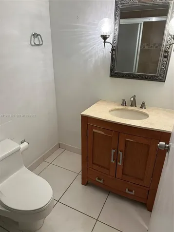 6039 Collins Avenue Miami Beach FL 33140