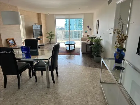 6039 Collins Avenue Miami Beach FL 33140